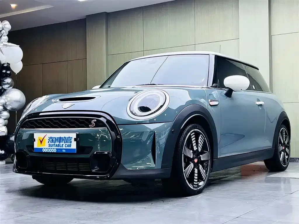 MINI Cooper (3-door) 2023 из CN, фото 1