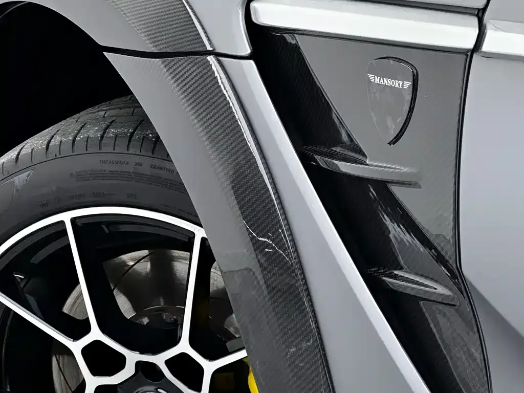 Aston Martin DBX 2023 из CN, фото 5