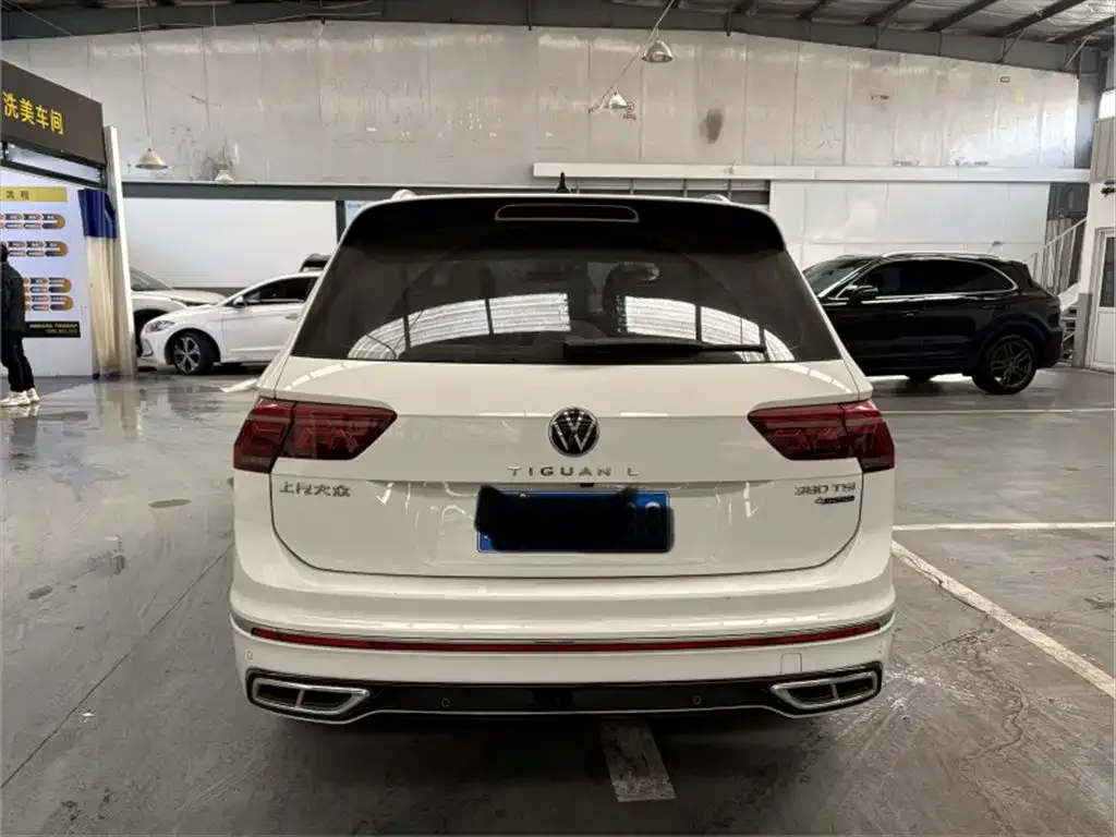 Volkswagen Tiguan L — фото 6