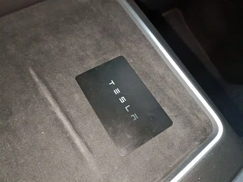 Tesla Model Y 2025 из CN, фото 10