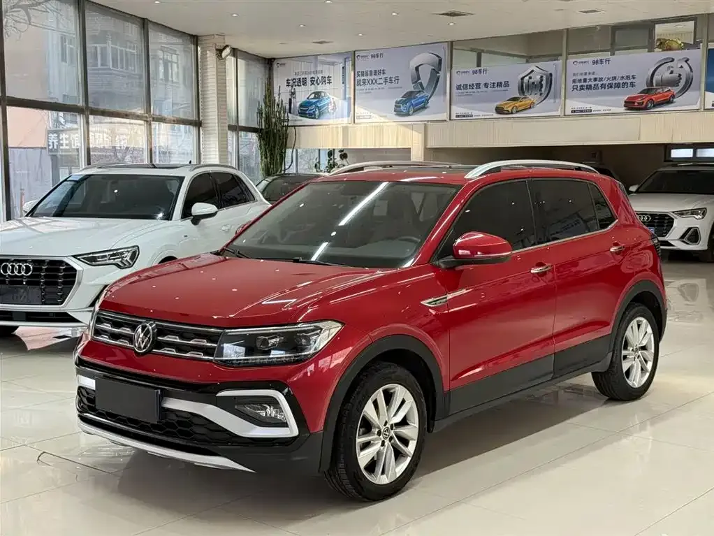 Volkswagen T-Cross — фото 1