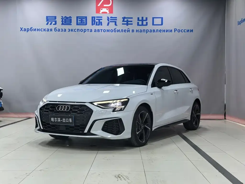 Audi A3 2023 из CN, фото 1