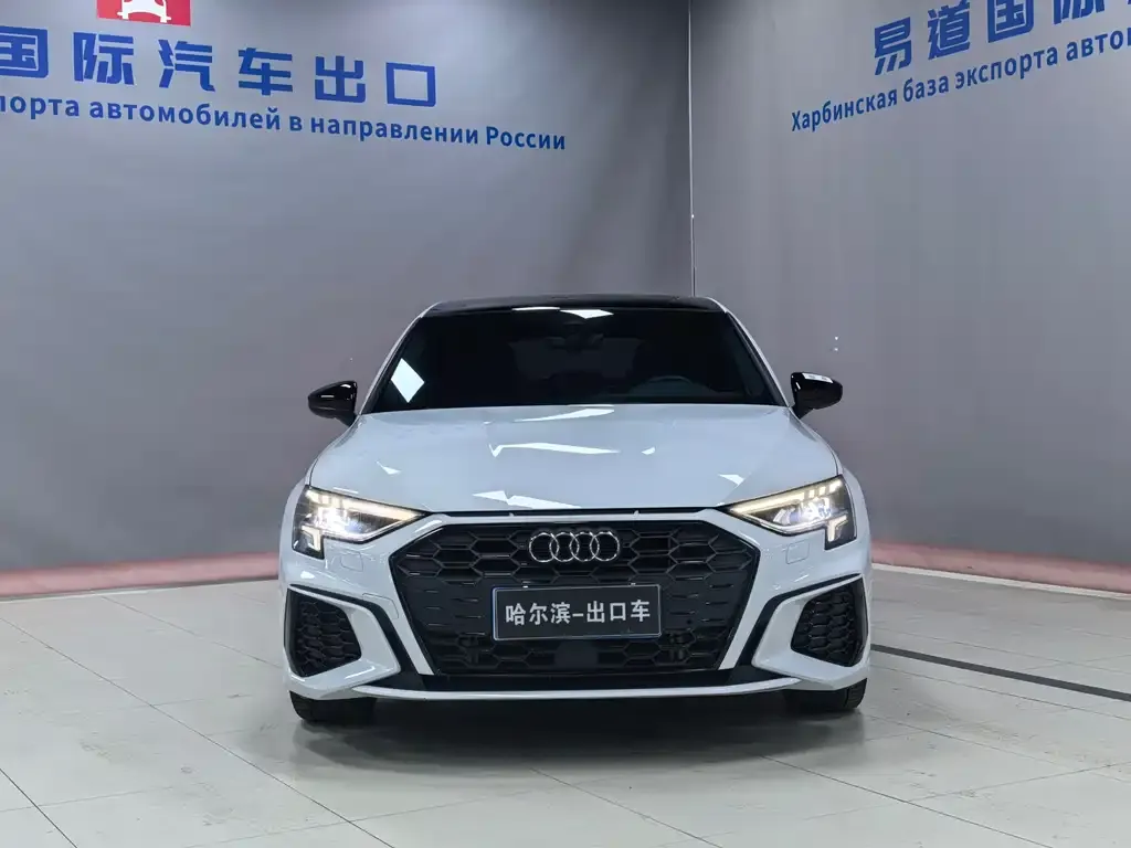 Audi A3 2023 из CN, фото 3