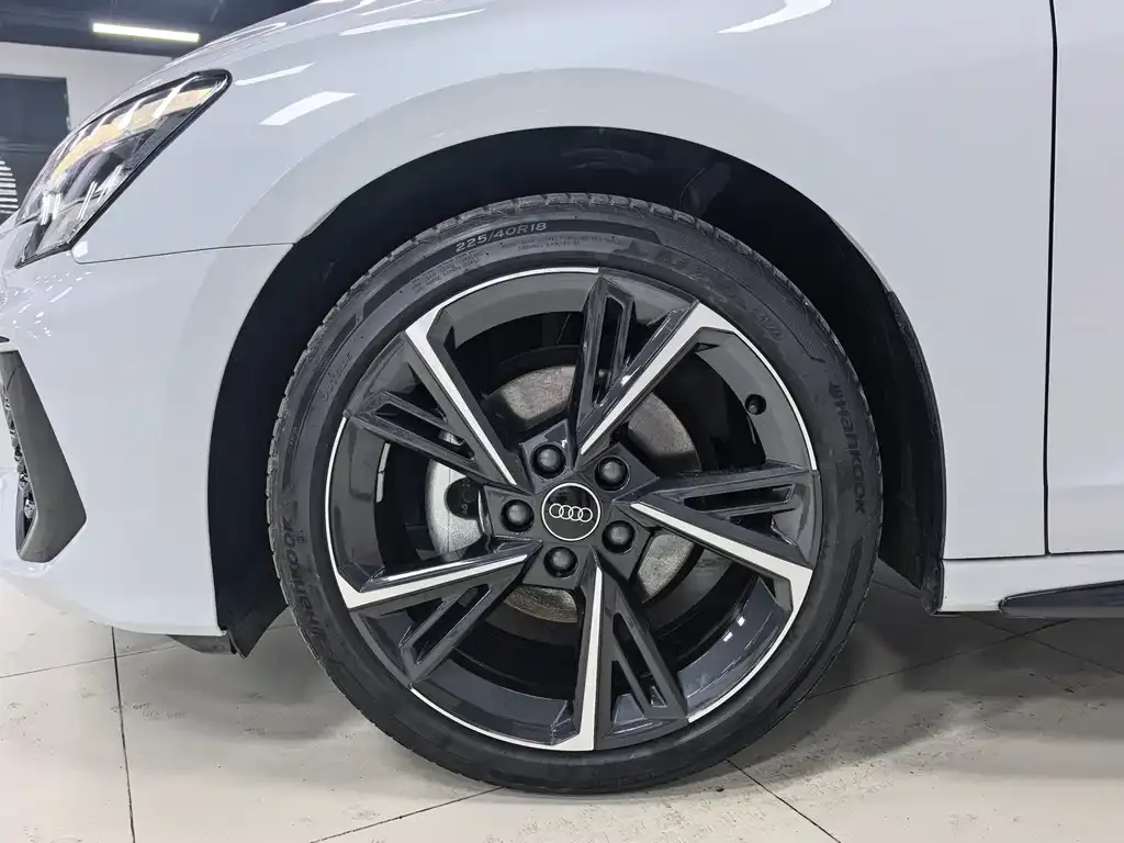 Audi A3 2023 из CN, фото 10