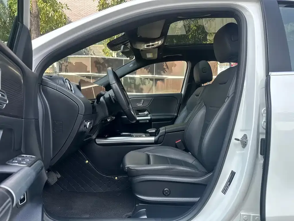 Mercedes-Benz GLA — фото 5