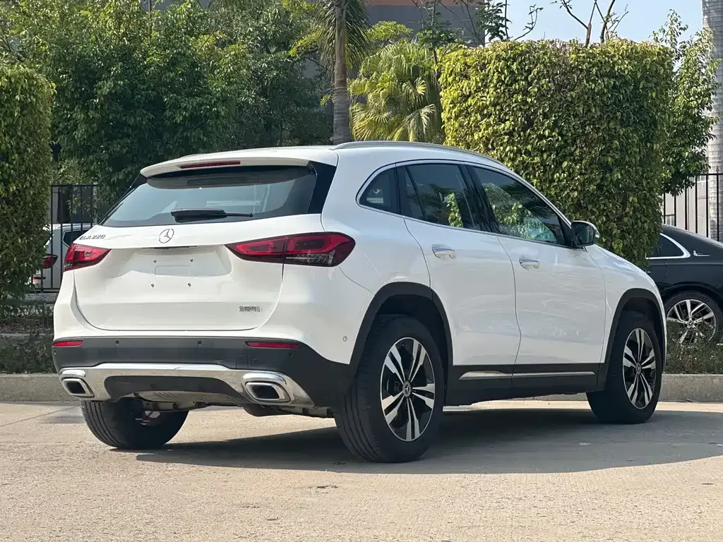 Mercedes-Benz GLA — фото 6