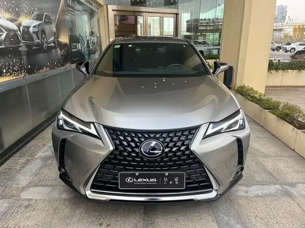 Lexus UX — фото 7