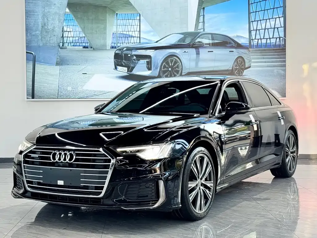 Audi A6L — фото 1