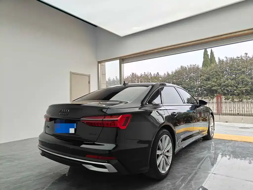 Audi A6L 2025 из CN, фото 5
