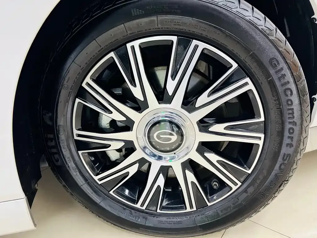 GAC Motor Trumpchi E9 — фото 10