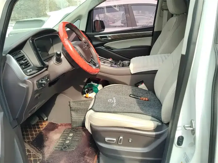 GAC Motor Trumpchi M8 — фото 10