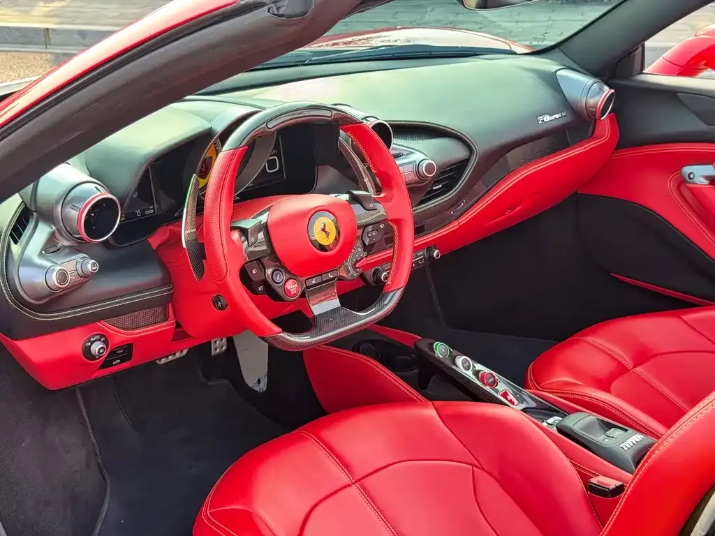 Ferrari F8 — фото 3