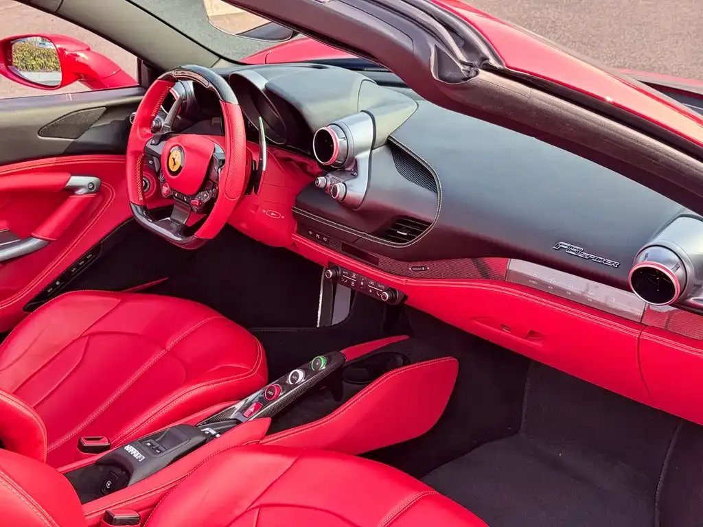 Ferrari F8 — фото 7