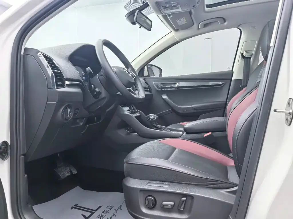 Skoda Karoq 2022 из CN, фото 10