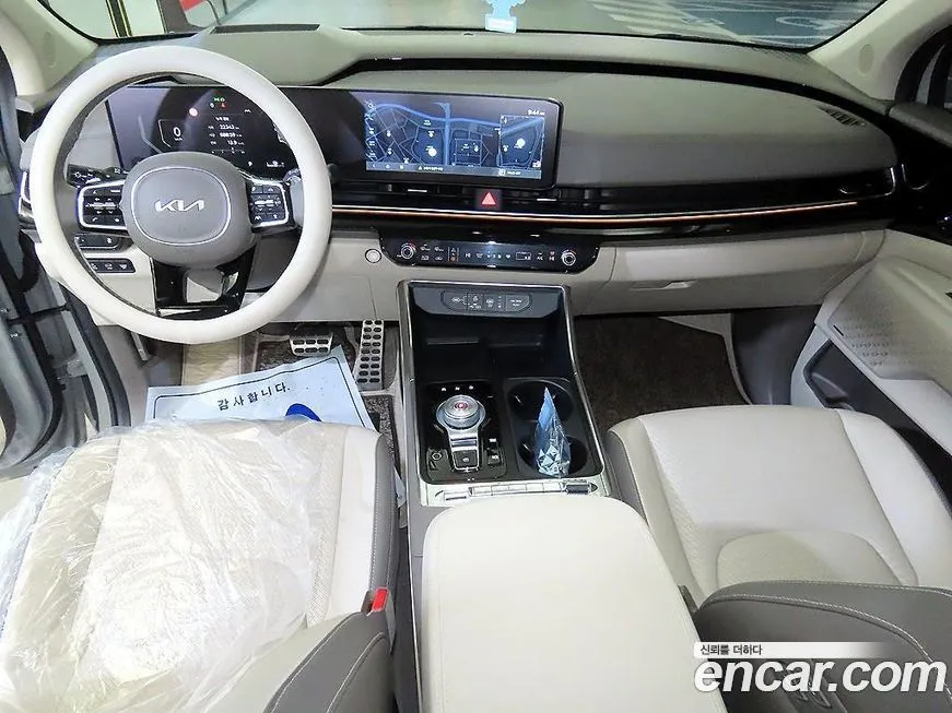 Kia Carnival — фото 10