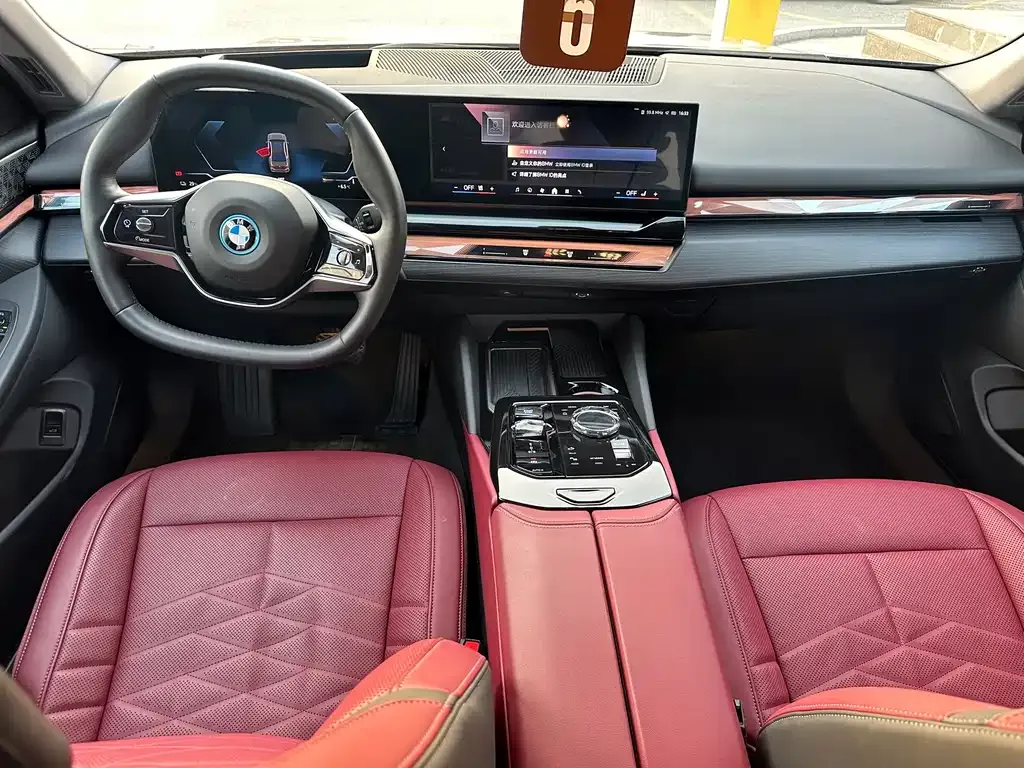 BMW i5 2025 из CN, фото 10