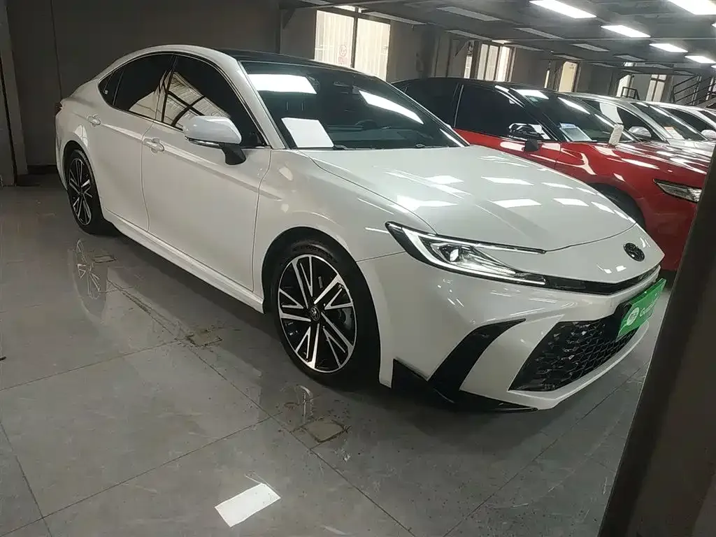 Toyota Camry 2024 из CN, фото 6