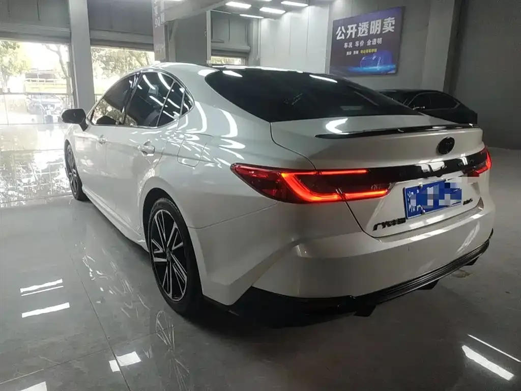 Toyota Camry 2024 из CN, фото 3