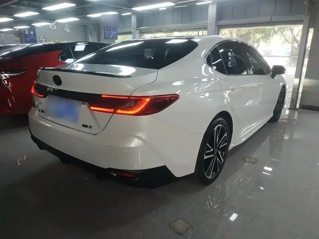 Toyota Camry 2024 из CN, фото 10