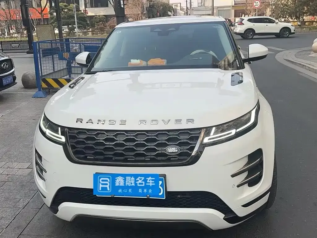 Land Rover Evoque — фото 1