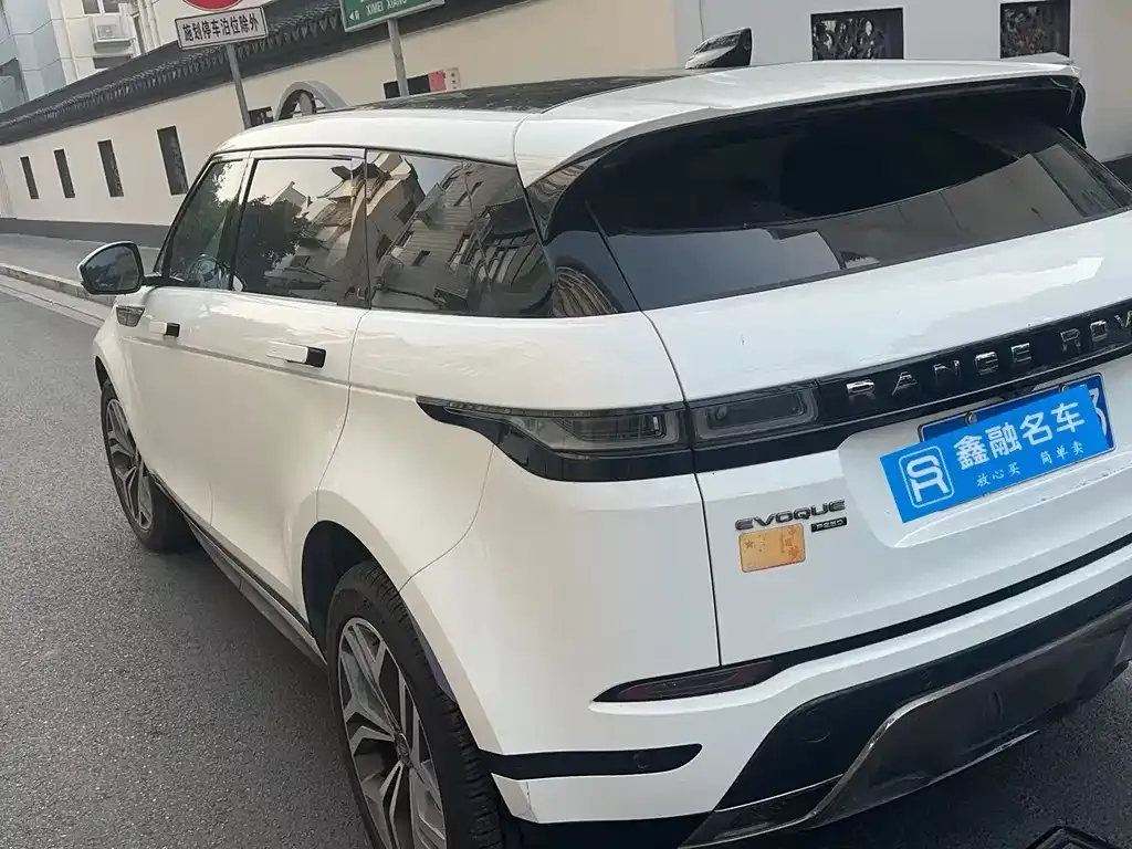 Land Rover Evoque — фото 3