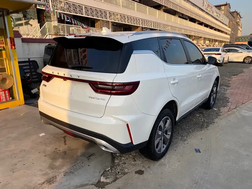 Geely Haoyue PRO — фото 7