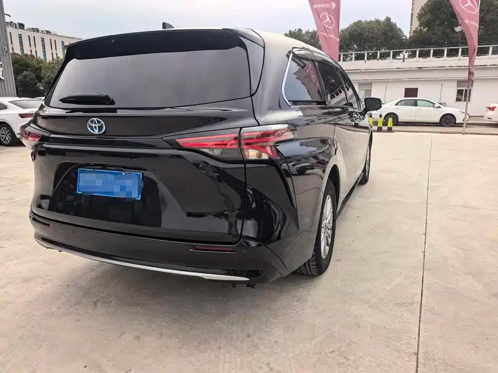 Toyota Sienna 2022 из CN, фото 10