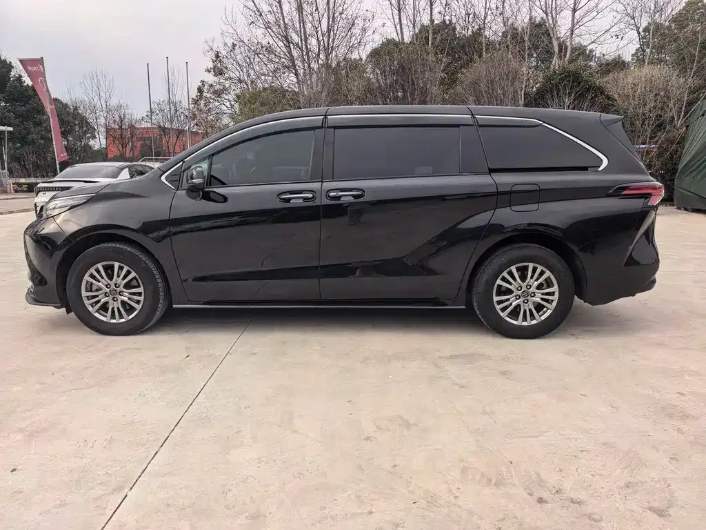 Toyota Sienna 2022 из CN, фото 7