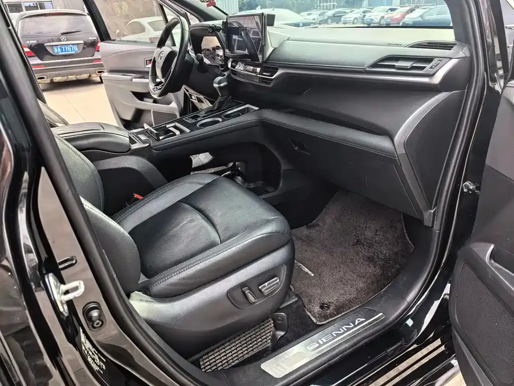 Toyota Sienna 2022 из CN, фото 9