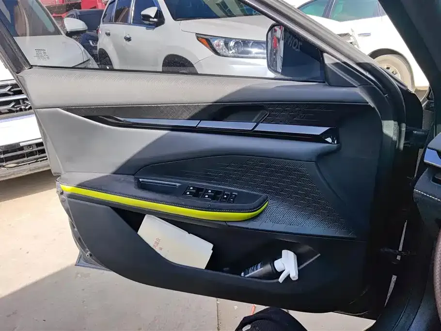 Changan UNI-V 2022 из CN, фото 2