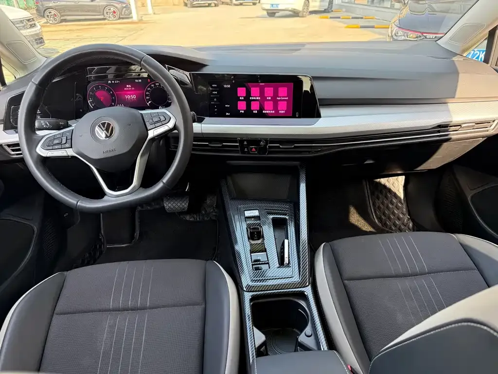 Volkswagen Golf 2022 из CN, фото 4