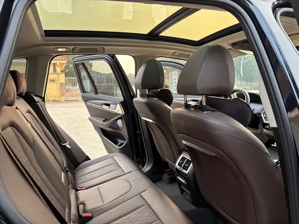 BMW X3 2022 из CN, фото 4