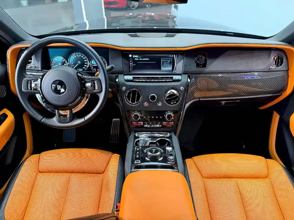 Rolls-Royce Cullinan 2023 из CN, фото 6