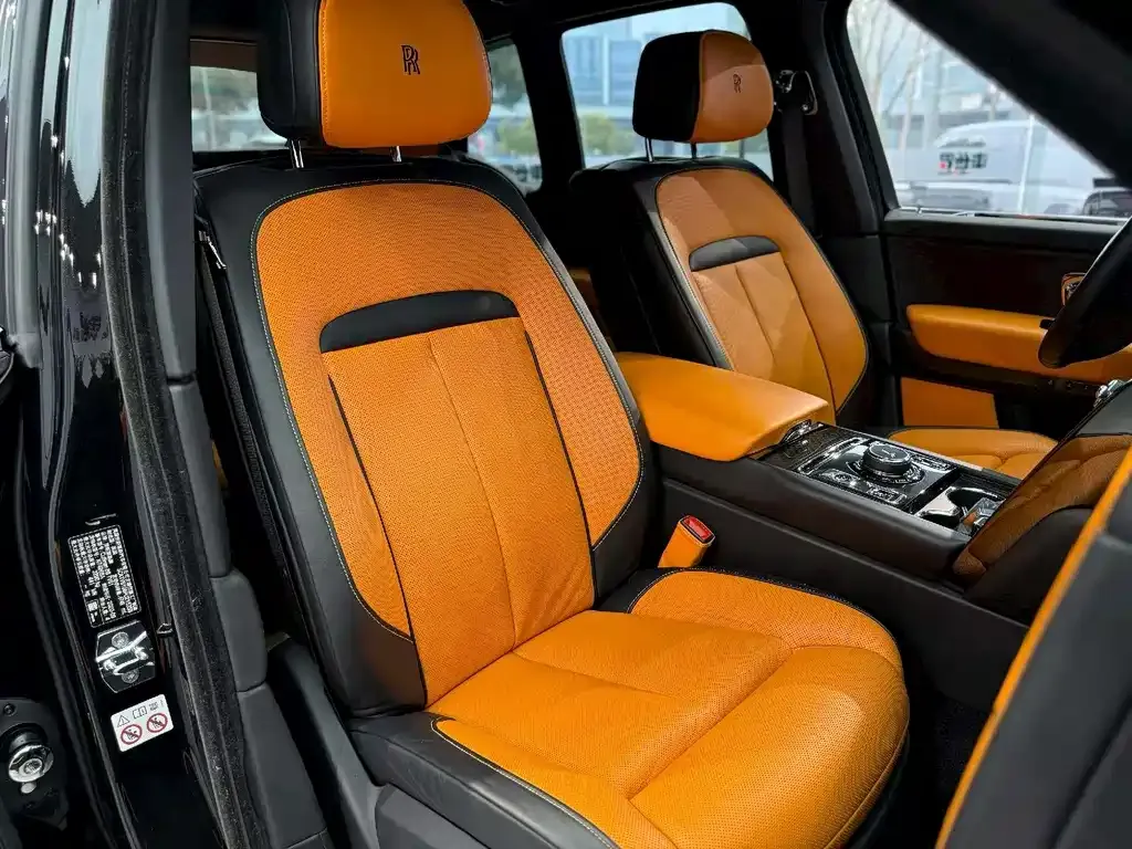 Rolls-Royce Cullinan 2023 из CN, фото 5