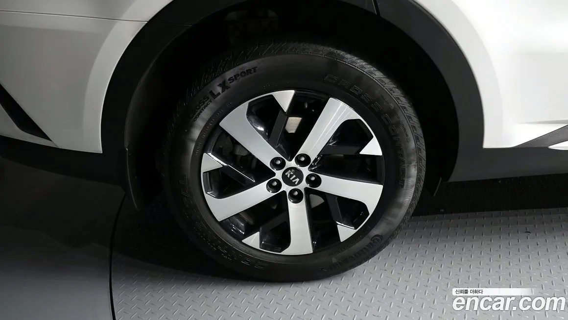Kia Sorento — фото 3