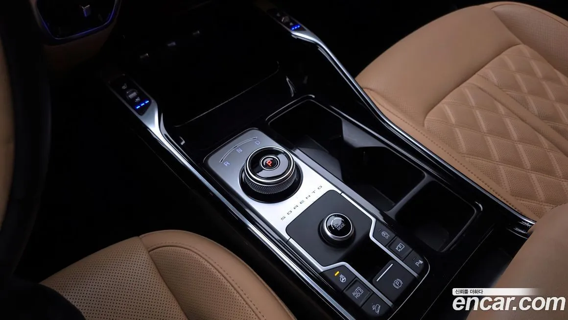 Kia Sorento — фото 6