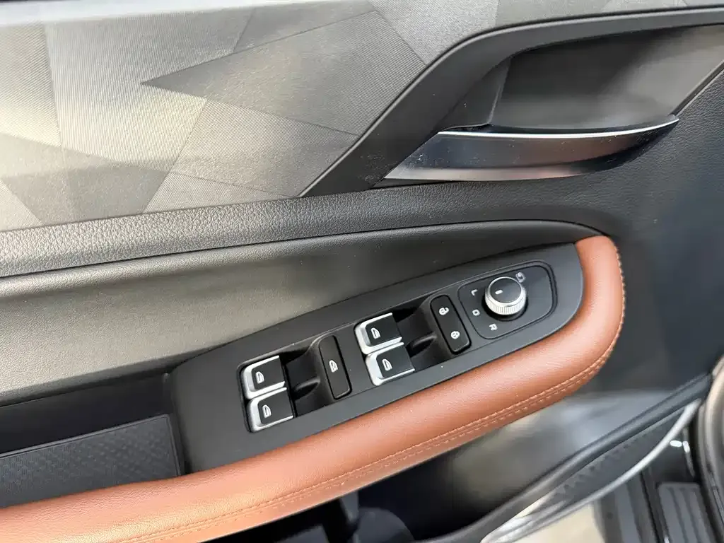 Geely Vision X6 2022 из CN, фото 8