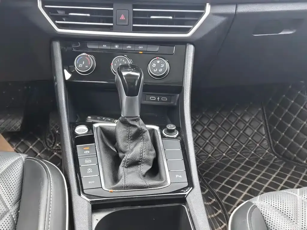 Volkswagen Sagitar 2023 из CN, фото 5