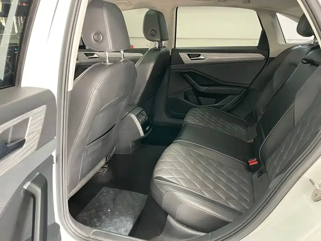 Volkswagen Sagitar 2023 из CN, фото 4