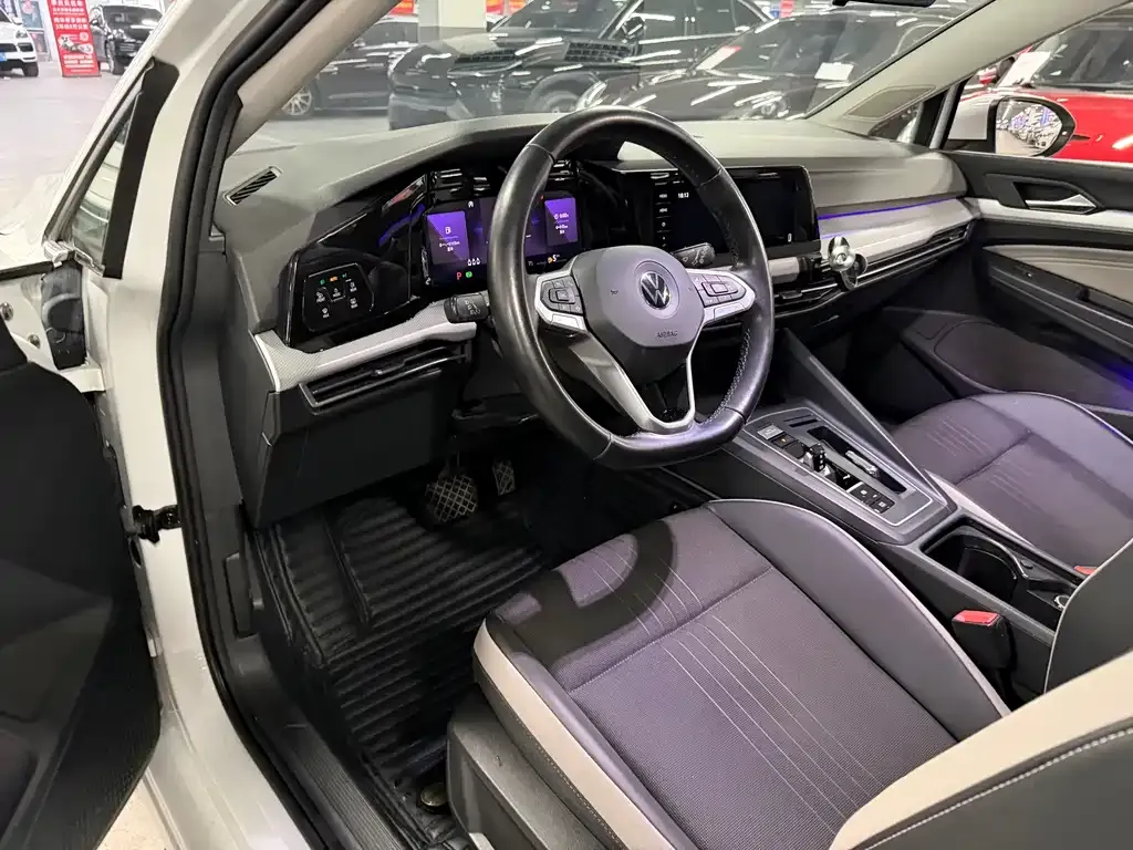 Volkswagen Golf 2021 из CN, фото 8