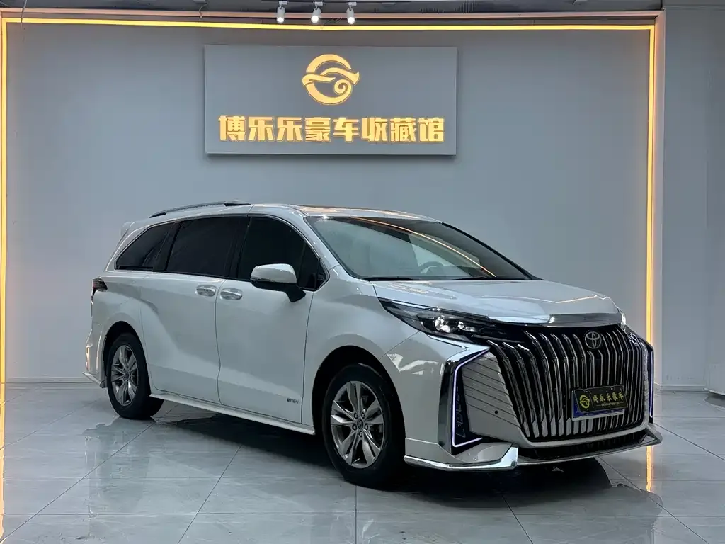 Toyota Sienna 2025 из CN, фото 8