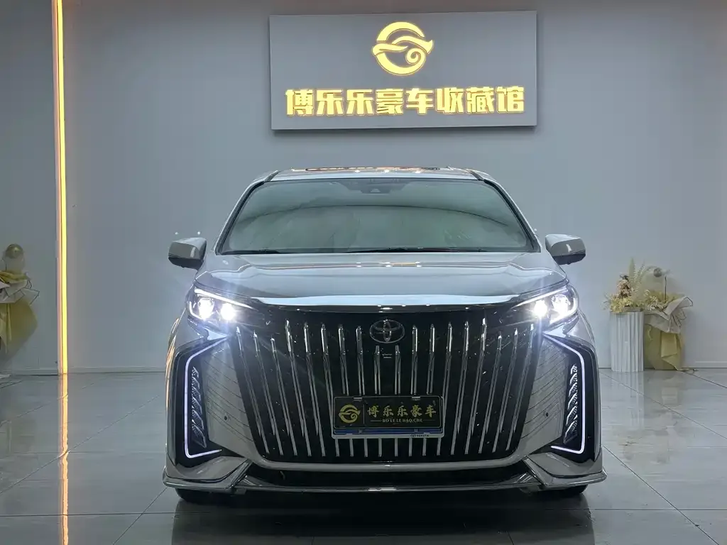Toyota Sienna 2025 из CN, фото 6