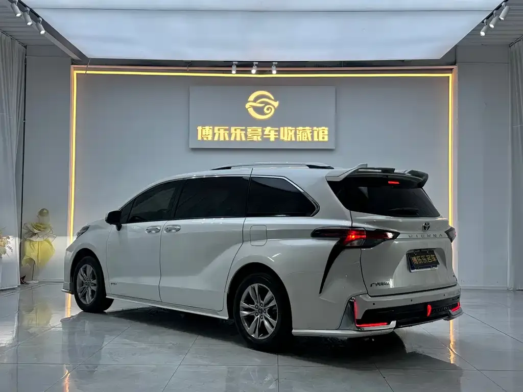 Toyota Sienna 2025 из CN, фото 4