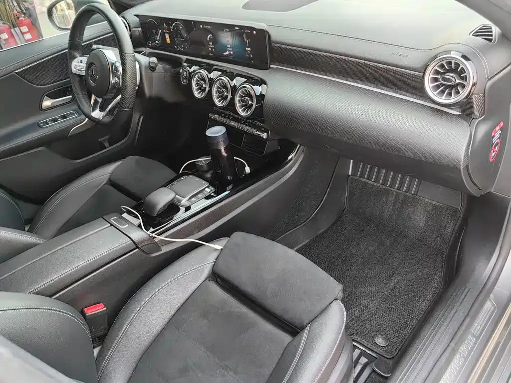 Mercedes-Benz A-Class 2023 из CN, фото 10