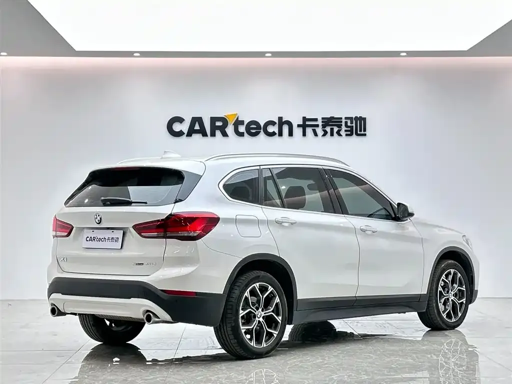 BMW X1 2021 из CN, фото 9