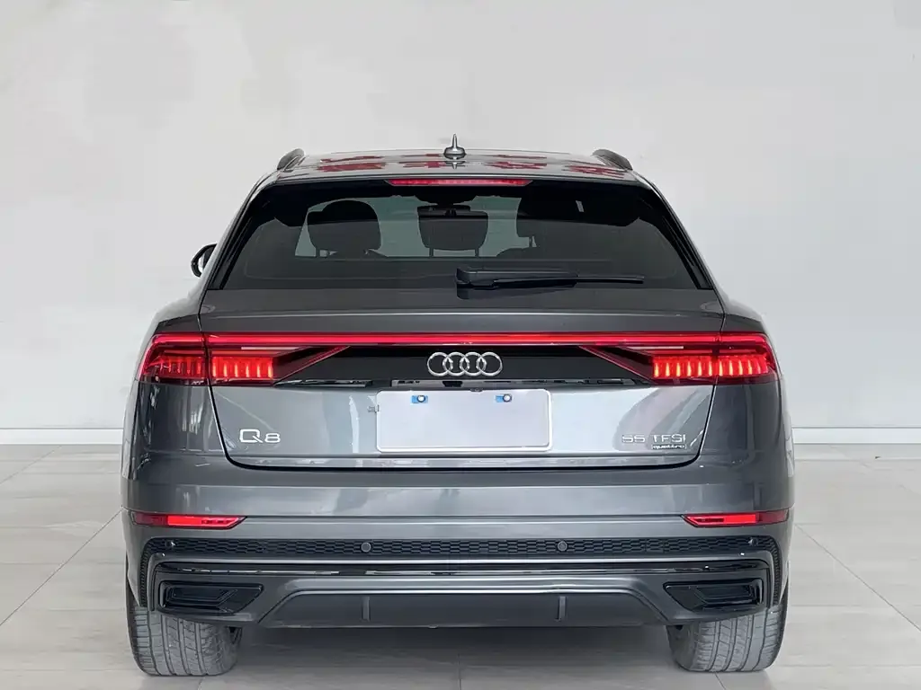 Audi Q8 — фото 2