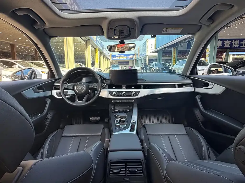 Audi A4L 2023 из CN, фото 8