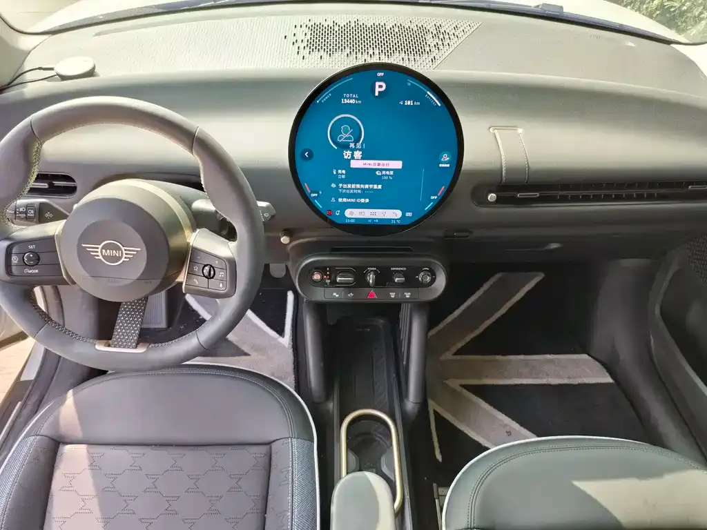 MINI Cooper EV 2024 из CN, фото 2