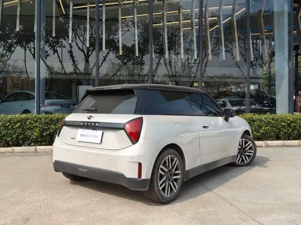 MINI Cooper EV 2024 из CN, фото 8