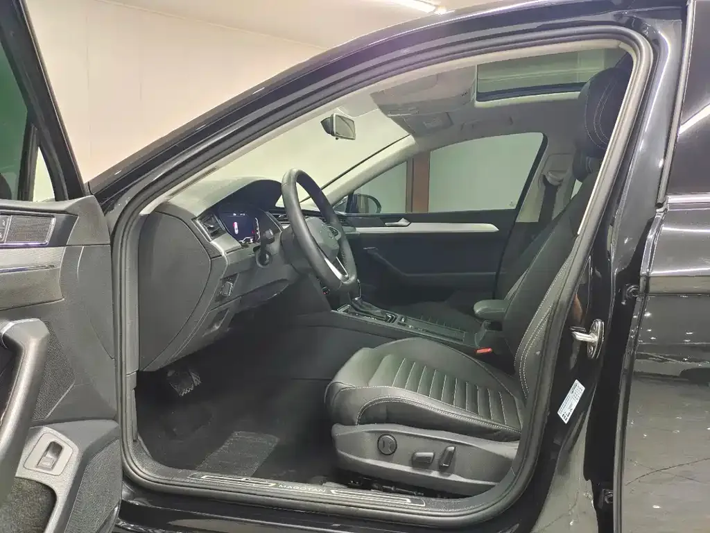 Volkswagen Magotan 2022 из CN, фото 9